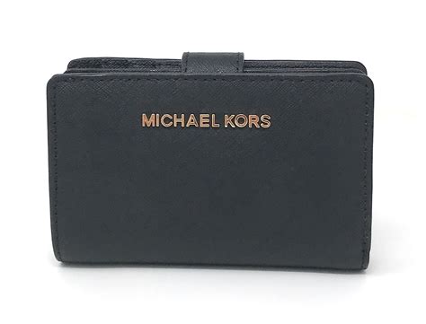 michael kors bifold wallet|Meer.